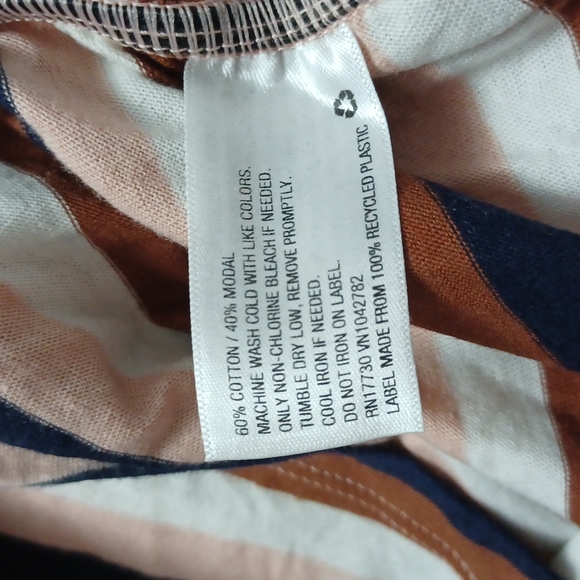 Isabel Maternity Striped Womens Top with Cinched Sides - Picture 8 of 8